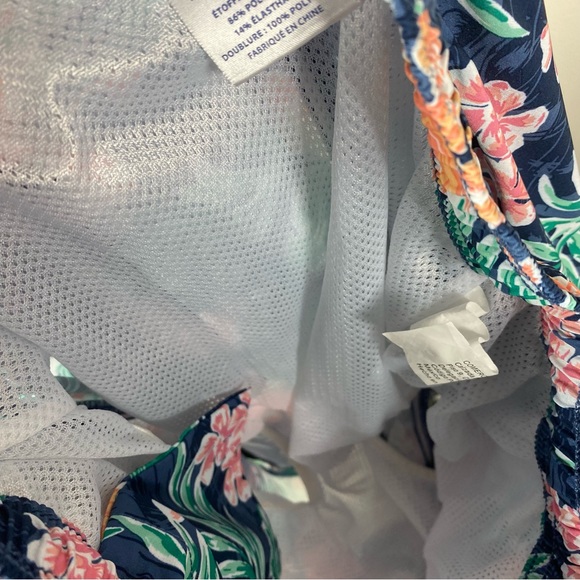 Vineyard Vines Swim Trunks Size Small - Picture 13 of 15